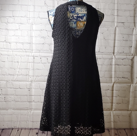 ROXBERI ARIANA BLACK LACE OPEN BACK ALINE DRESS - Picture 3 of 8